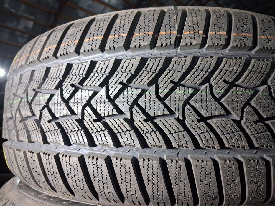 Шини зимові 225/50 R17 Dunlop Winter Sport 5  98V XL
