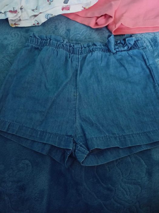 Rozmiar 80/86 spodenki krótkie dla dziewczynki 4 sztuki