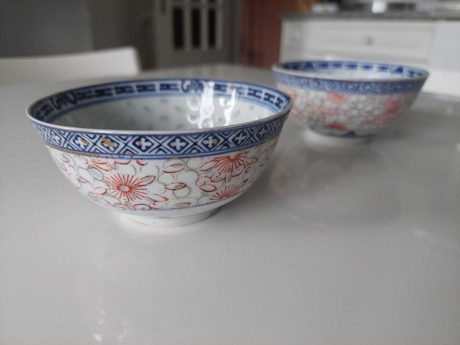 Conjunto de 2 Taças Orientais em Porcelana