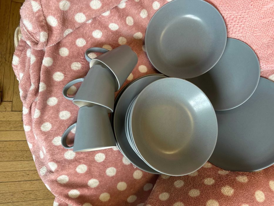 Тарелки ikea (farglar) 26 см светло серые 4 шт