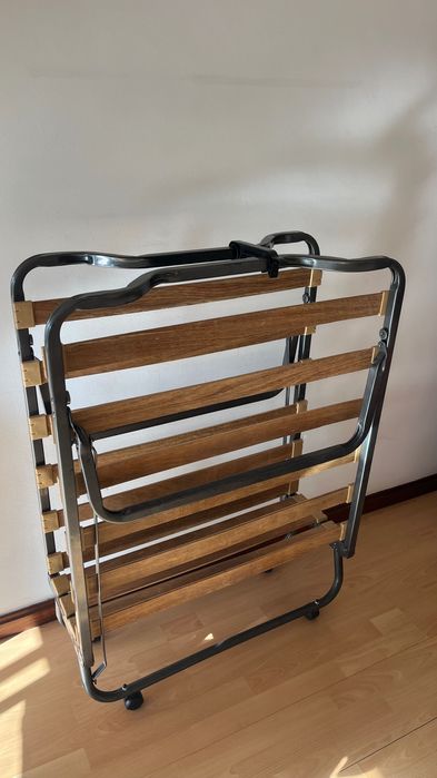 Estrado cama de solteiro