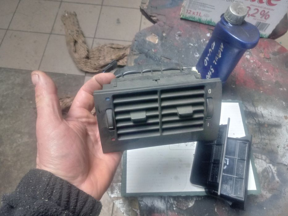 Schowek bmw e39 oryginal
