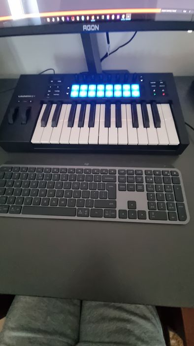 Novation Launchkey 25 mk4