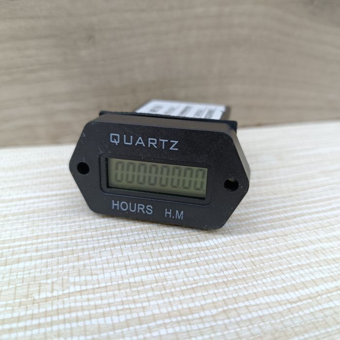 Счетчик моточасов цифровой 12 - 36 вольт с возможностью обновления