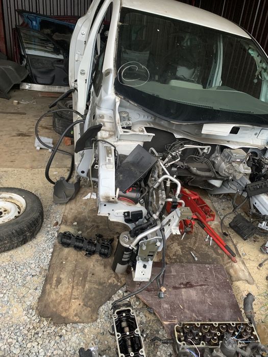 Четверть Nissan Leaf 11-17 порог крыша задняя панель