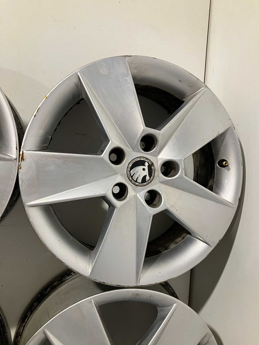 Felgi aluminiowe Aufelgi  16 16" R16 5x112 Skoda Octavia 3 III 5E0601025H