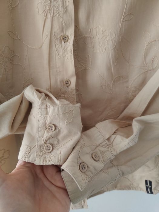 Beżowa koszula z haftem kwiatowym boho vintage
