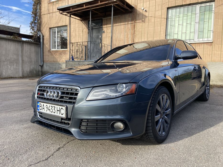 Продам Audi A4B8