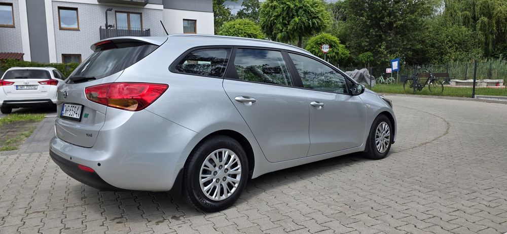 Kia ceed 1.6 PL salon doinwestowane
