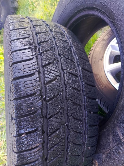 Opony  Continental 235/65/16C