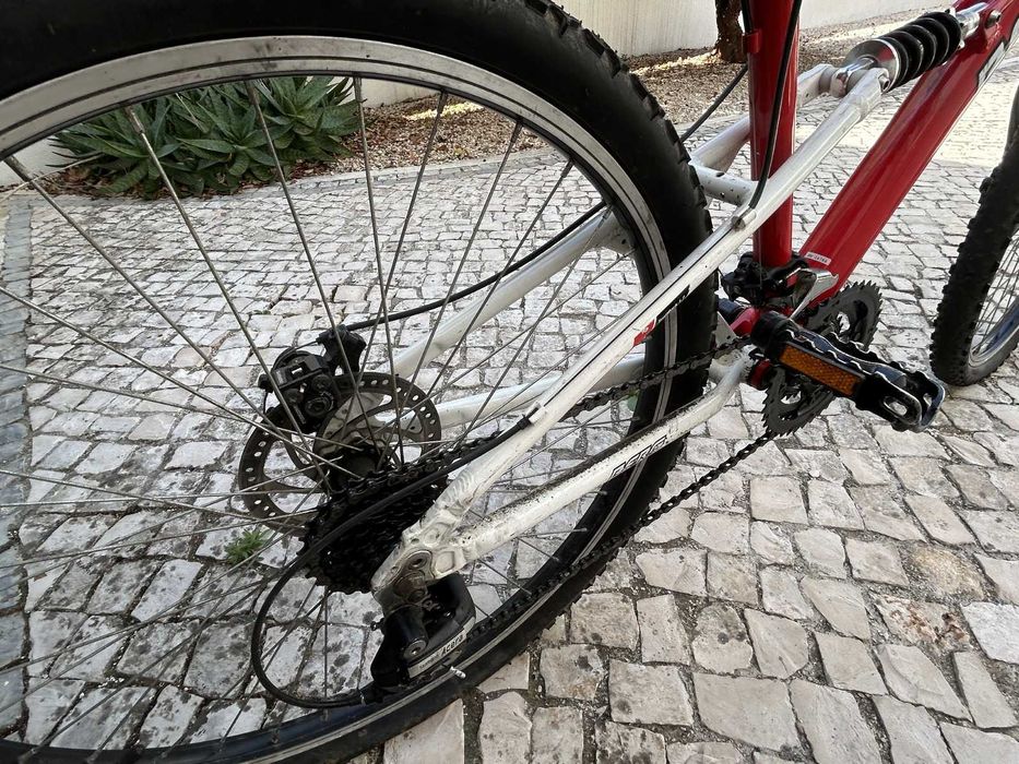 Bicicleta BTT Full Suspension - BERG