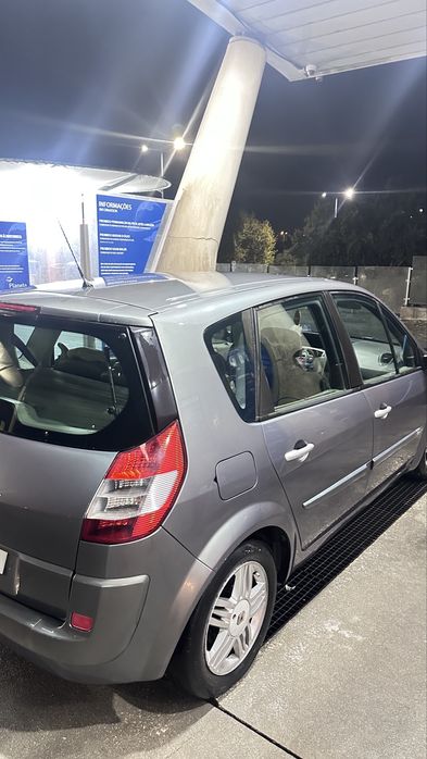 Renault Mégane Scénic 1.9 dCi — photo 2