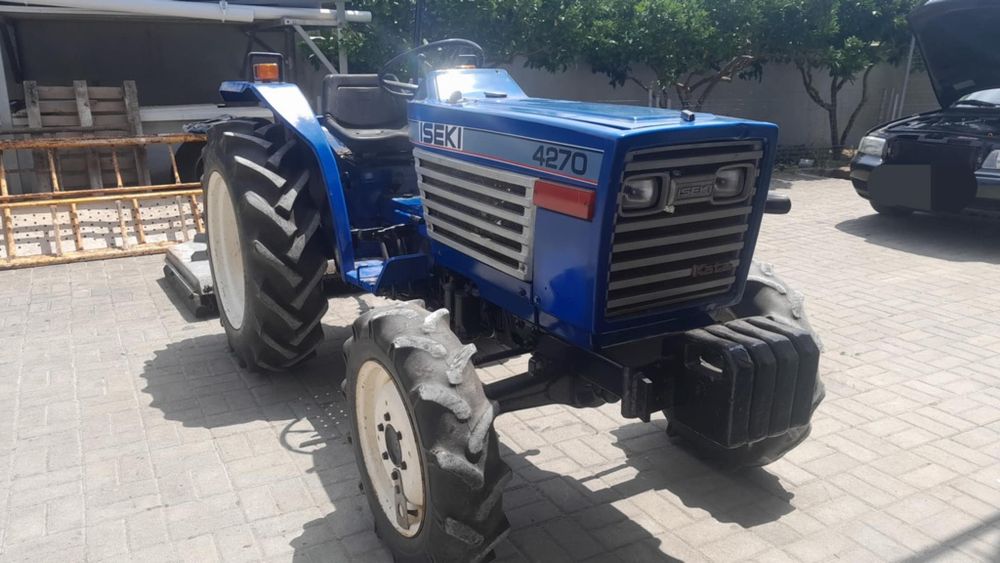 Vendo trator iseki 4270