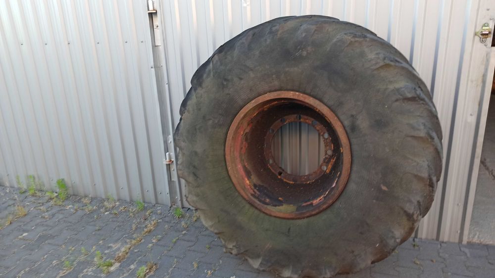 Opona 23.1-26 Ciągnik Kombajn Bizon Rozrzutnik Przyczepa Koło Opony