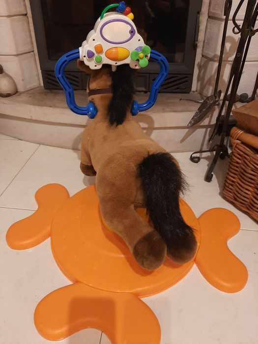 Brinquedo educativo cavalo pónei baloiço Fischer price chicco telefone