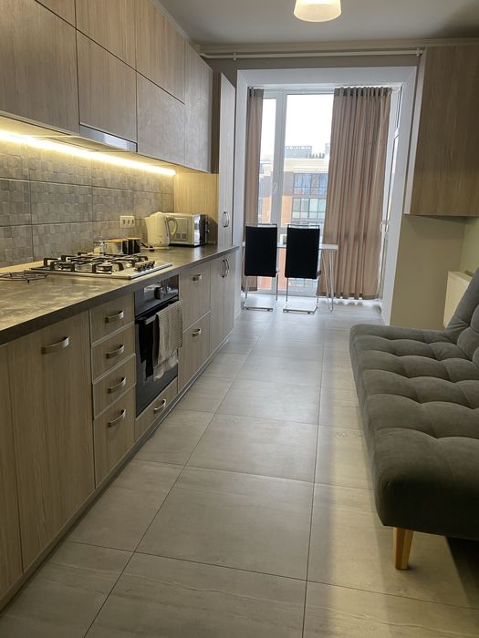 Квартира Подобово,Погодинно,Центр,Яровиця,ПАРКОМІСЦЕ