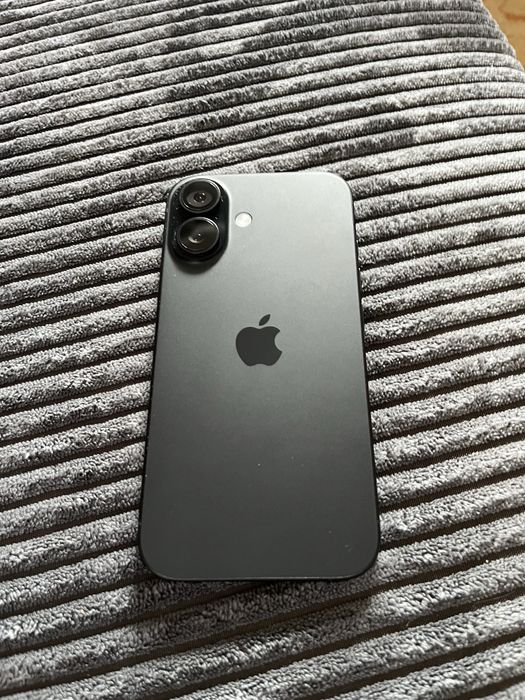Iphone 16  bateria 100%