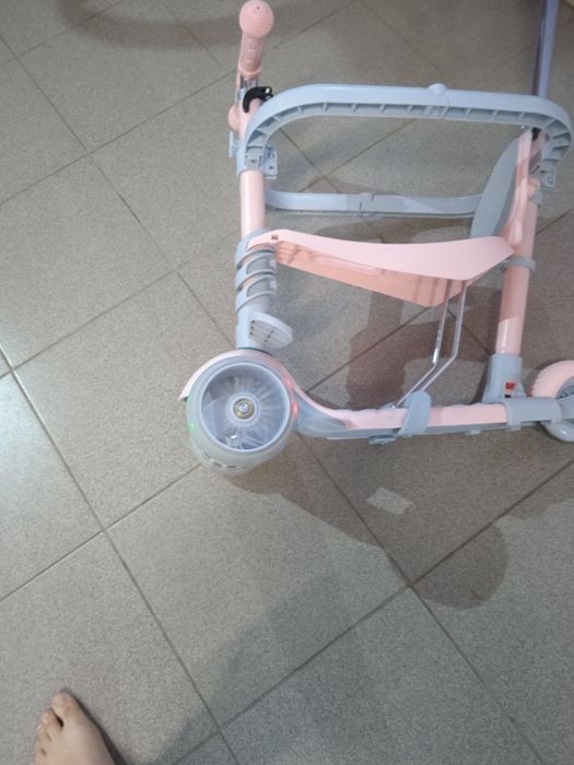 Детский самокат сидушка , девчячий