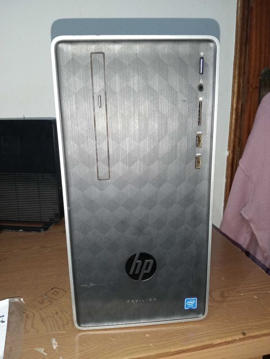 Torre de computador HP