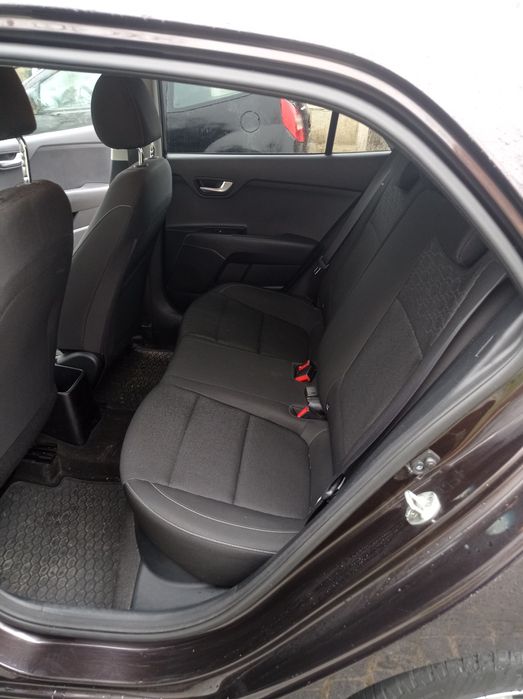 Kia Rio 1.2 a gasolina