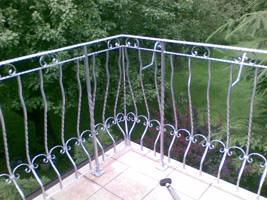 balustrady produkcja montaż , spawanie