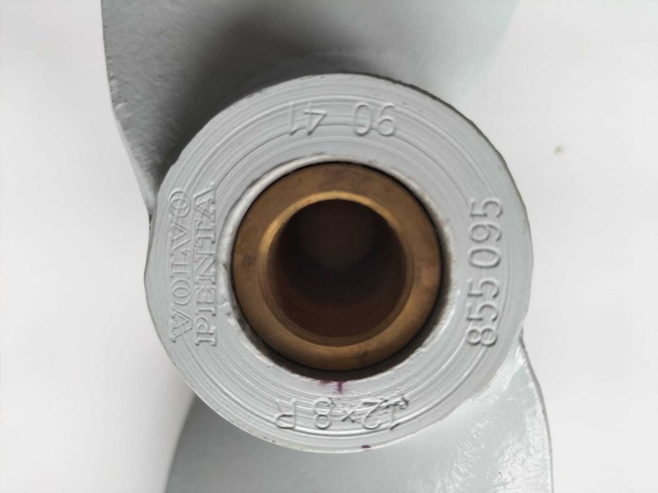 Śruba napędowa VOLVO PENTA