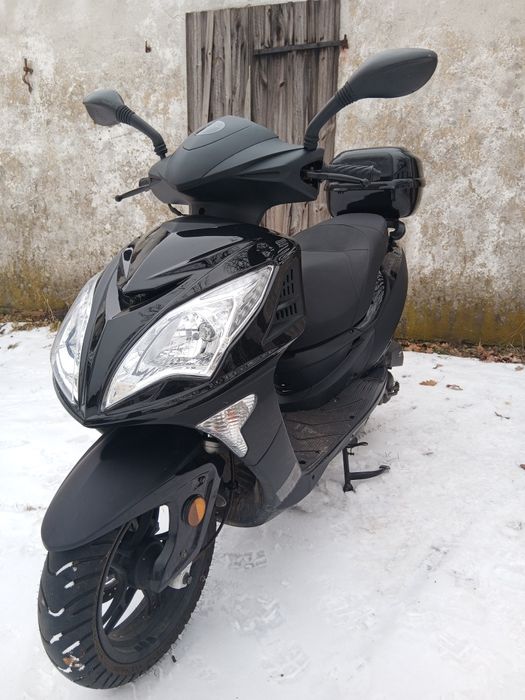 Witam Serdecznie na sprzedaż posiadam dużego Skutera Junak Elegant 607