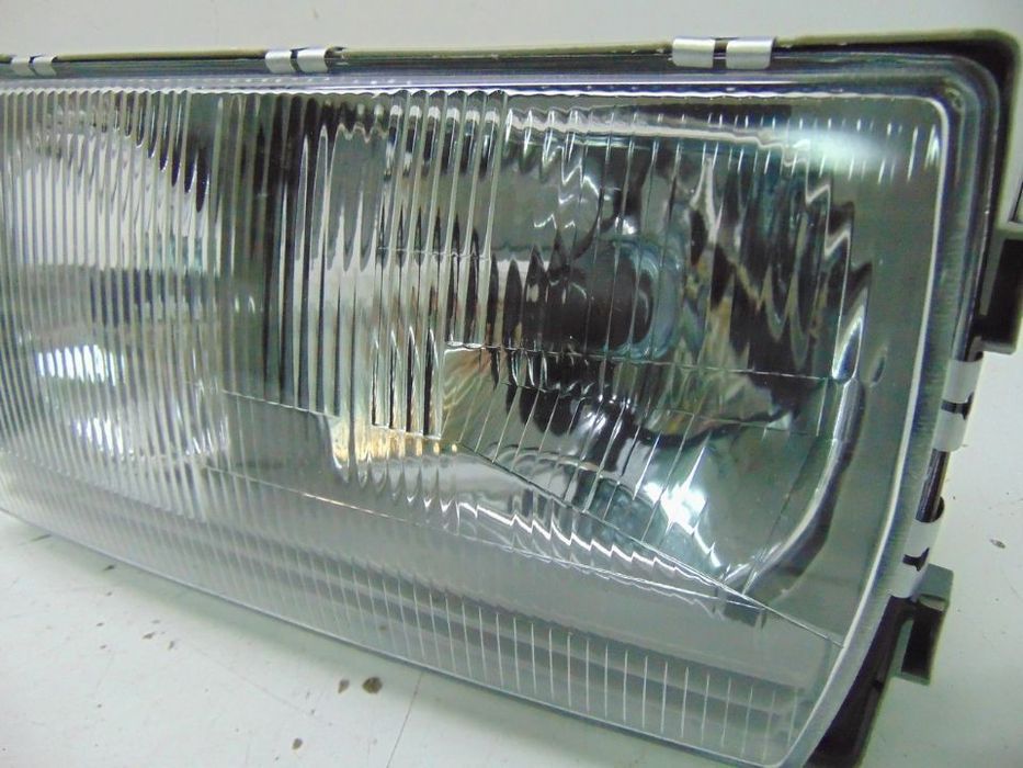 Mercedes w123 farois novos redondo quadrado
