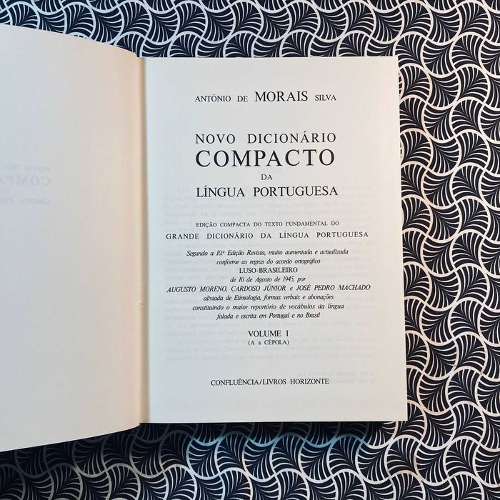 Novo Dicionário Compacto da Língua Portuguesa (5 vols.)