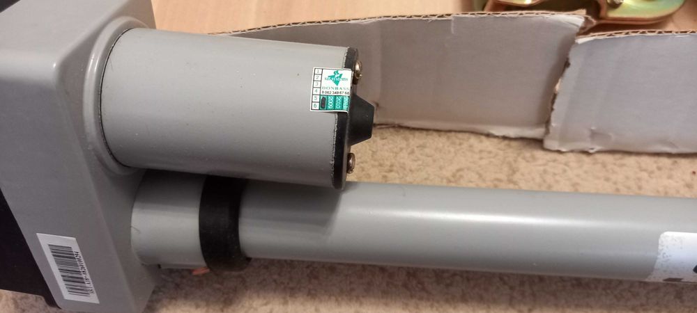 Актуатор"Strong'' SRT A 18 для спутниковой антенны, ворот