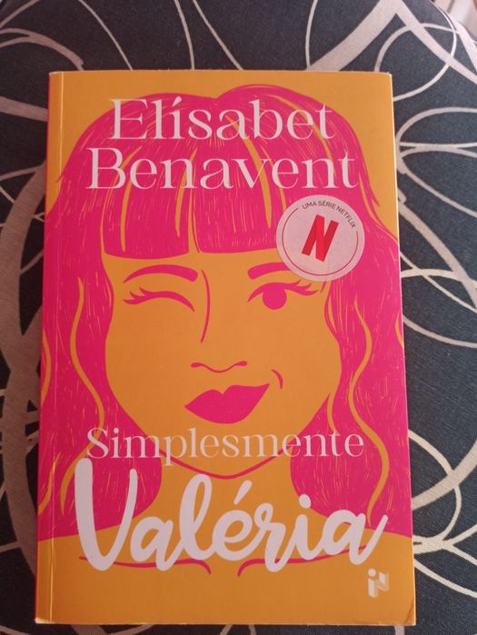Varia livros da Valéria