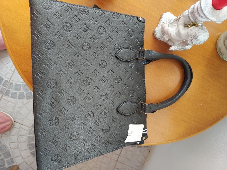 Mala cinzenta com padrão, muito elegante - Sara Moda - Nova!