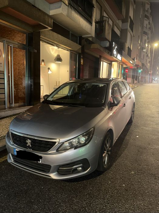 Peugeot 308 para ALUGAR // TVDE -250 EUROS+IVA p Semana