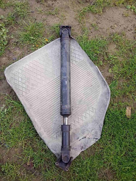 Передній кардан Нісан Навара d40 2 покоління