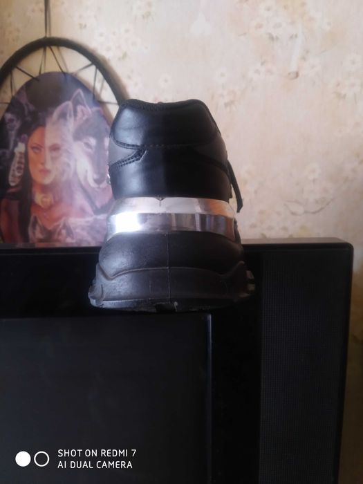 Кросівки б/у в ідеальному стані