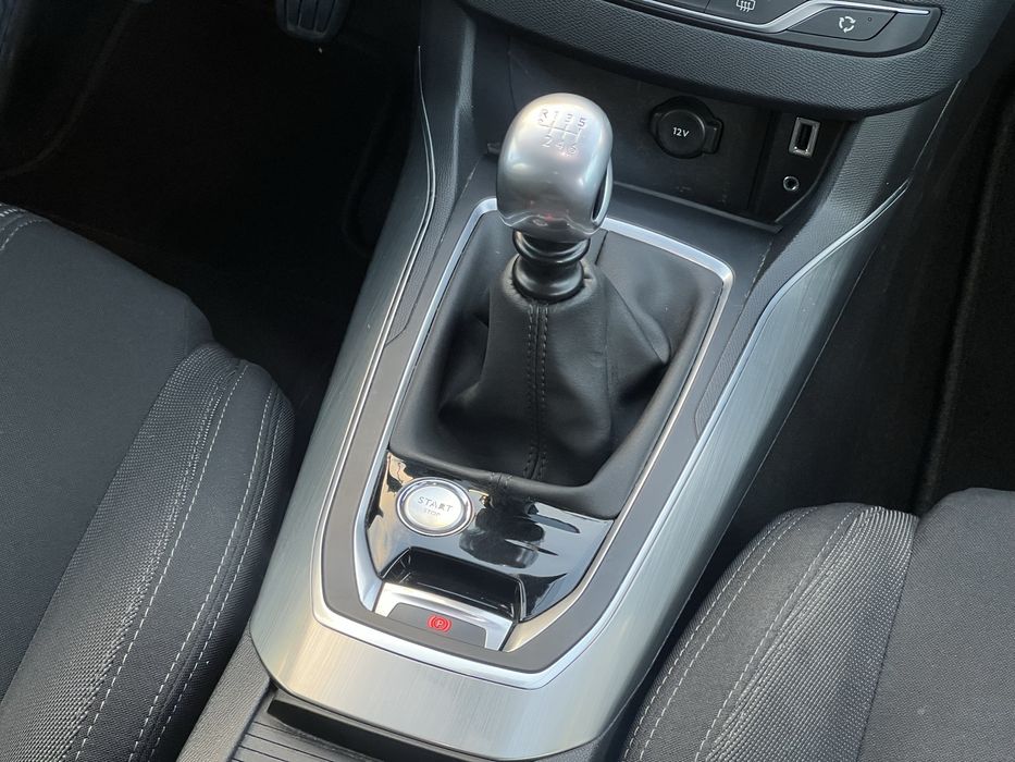 Peugeot 308SW - Allure - 120cv - Camera - AC - AutoPark - Full LED