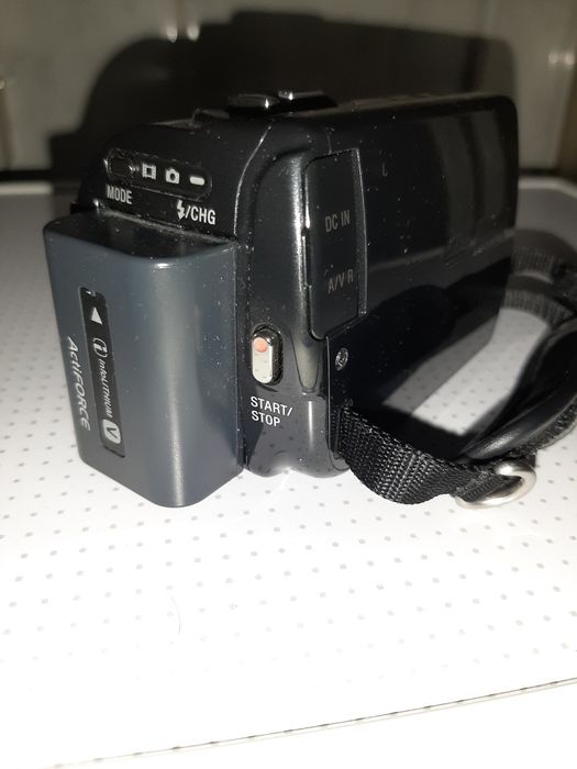 Вiдеокамера HDR XR350E (Можливий обмін на iPhone 11 Pro)