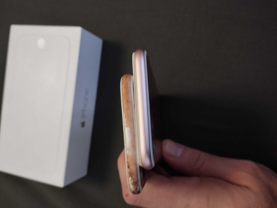 Смартфон iPhone 7 Apple