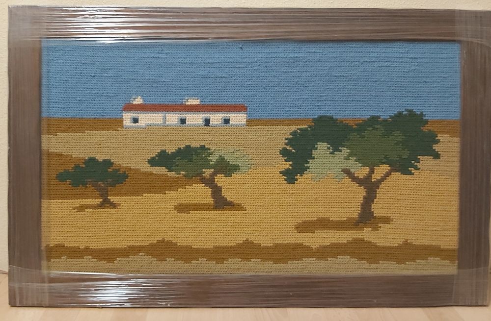 Quadro em tapeçaria de Arraiolos