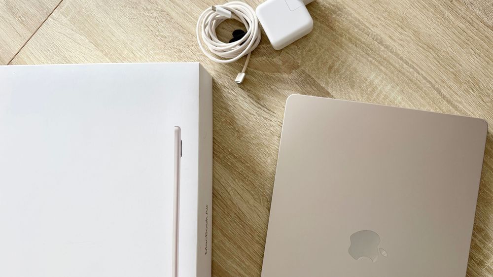 MacBook Air 15" M3, 8GB, 256GB SSD, Prateado