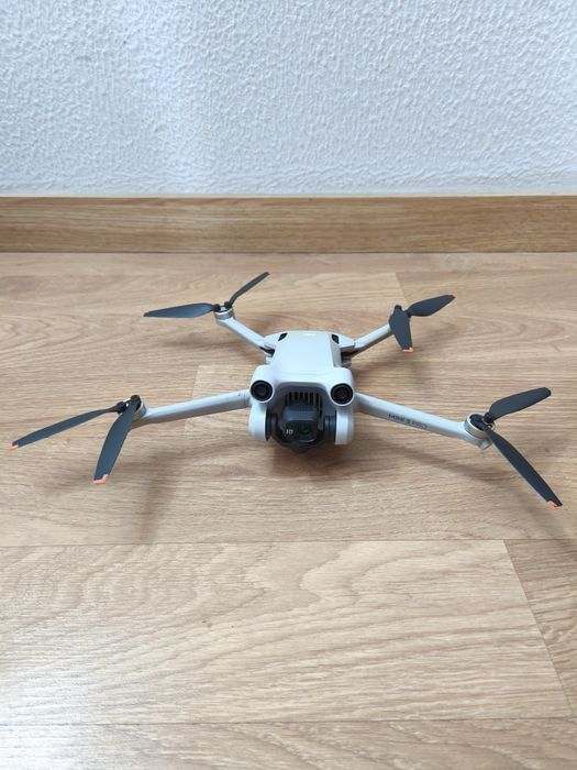 DJI Mini 3 PRO + 3 baterías + RC