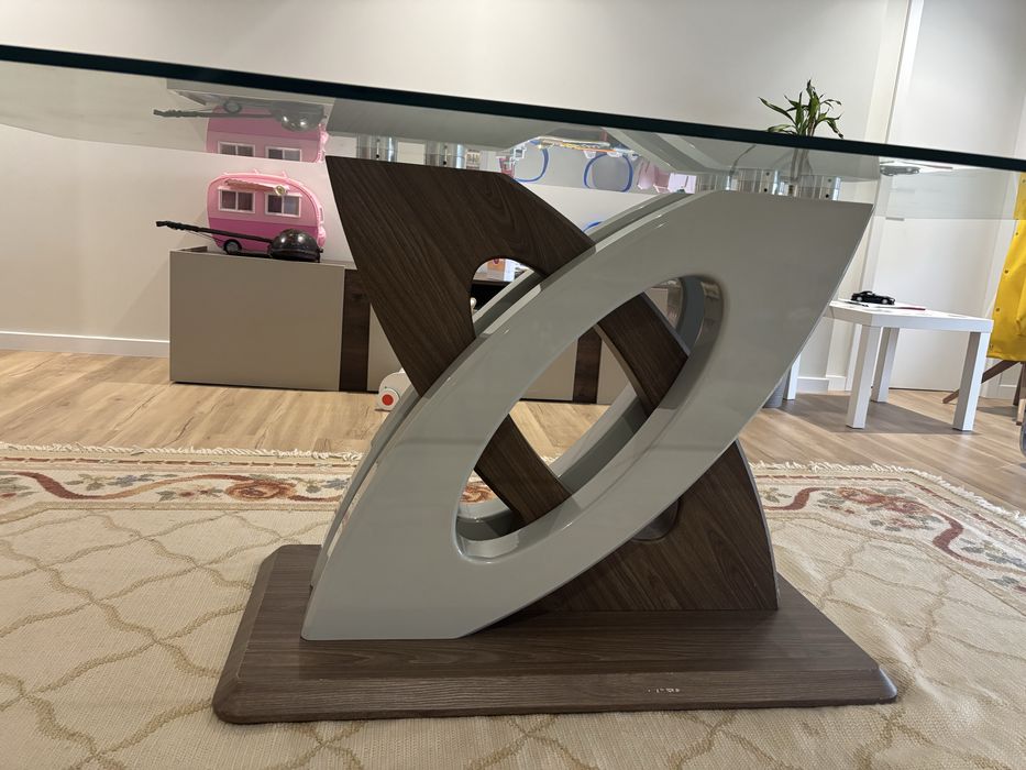 Mesa de sala de jantar