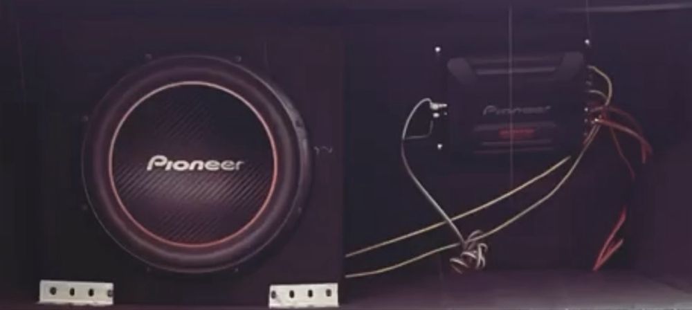 Subwoofer pioneer