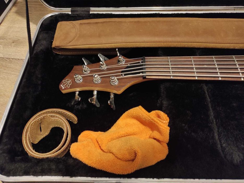 Ibanez BTB 626 - 6-cio strunowy bas
