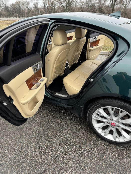 Jaguar XF 2.0t, 20015
