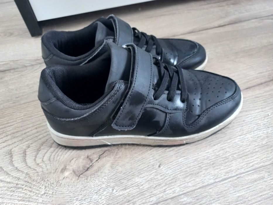 Chłopięce buty sportowe Sinsay 35