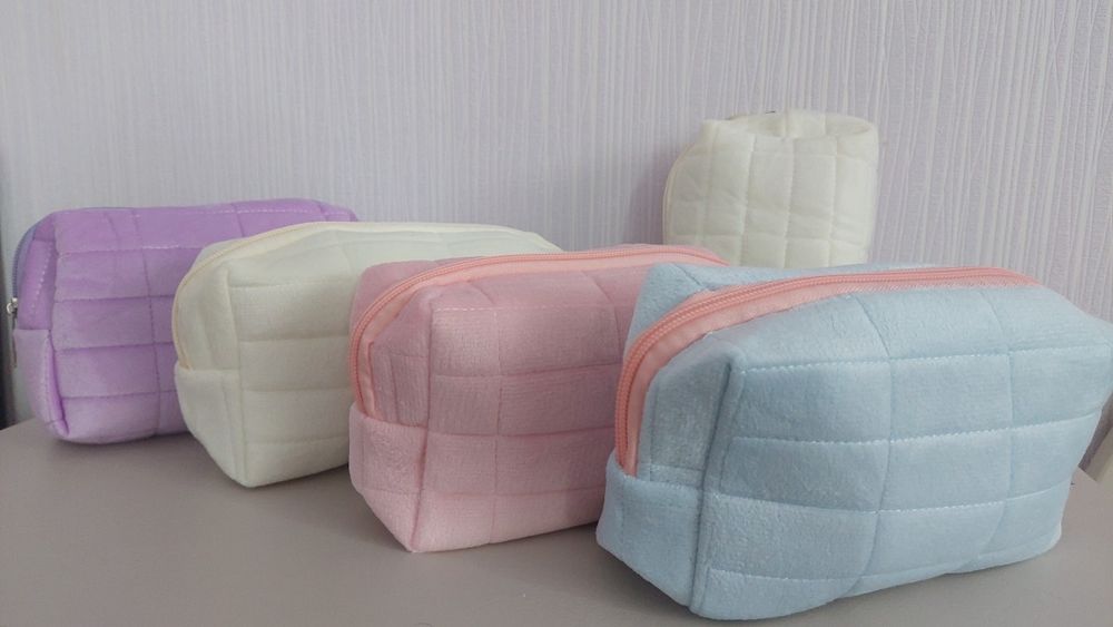 Косметичка м'яка та сумочка Сердечко