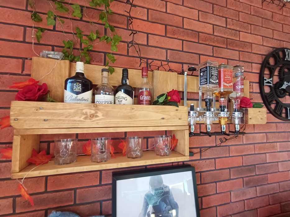 Pólka  na whisky/alkohol