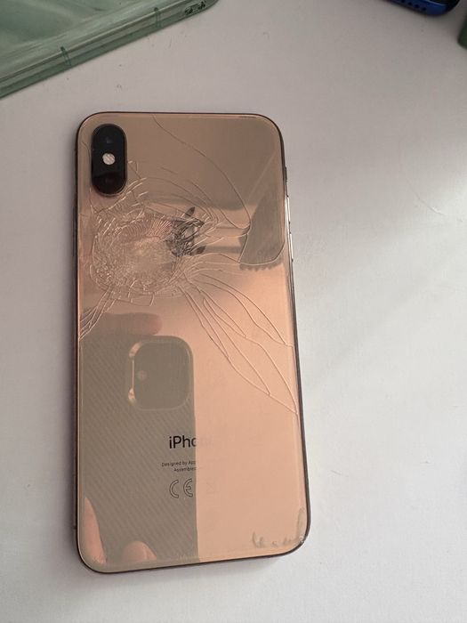 Продам iPhone XS 128GB (Gold) (не робочий стан, нова батарея)