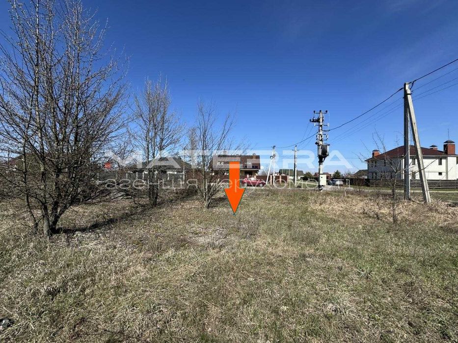 Продаж земельних ділянок по 5.5 соток у с. Бобриця. Газ, світло по вул
